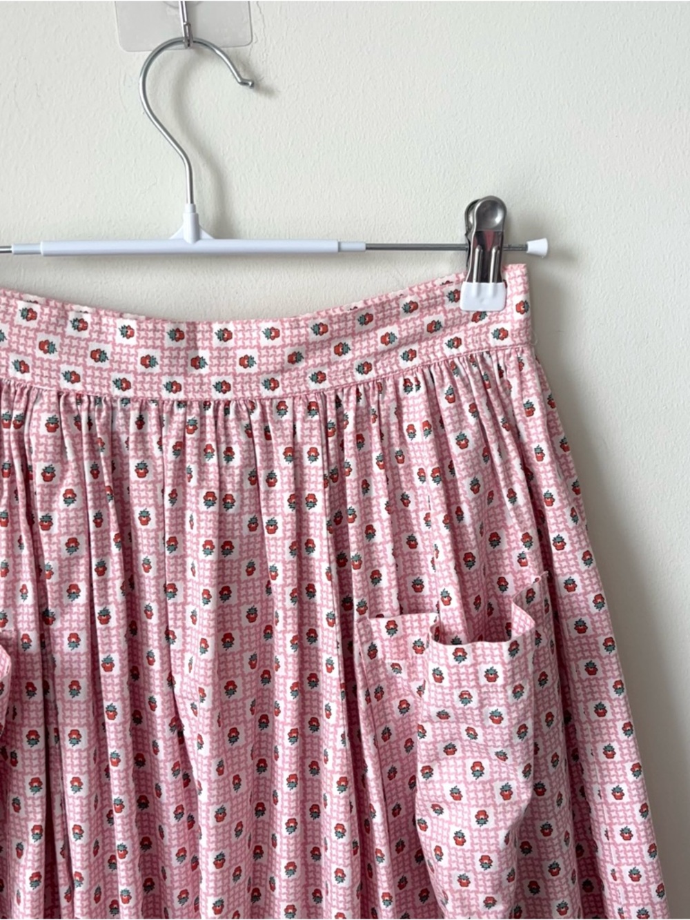 Vintage 80s Ralph Lauren Strawberry Print Skirt Size 6 Pocket Gathered Prairie - Picture 7 of 15